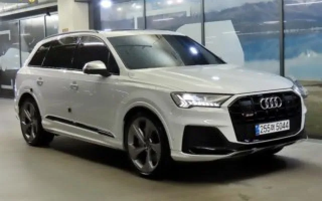 SQ7 (4M) 4.0 TFSI 콰트로