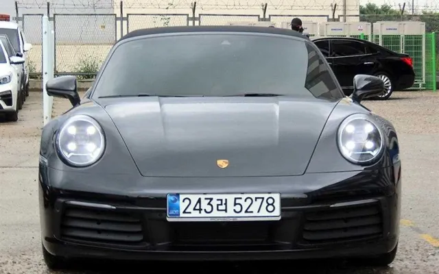 911(992) 카레라 S 카브리올레